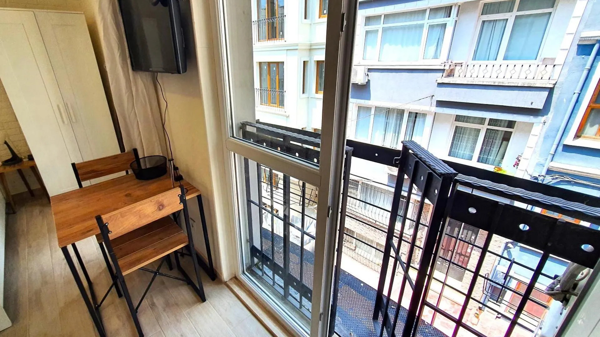 アパート Luxury Suites In Cihangir The Best Part Of Taksim City Center イスタンブール